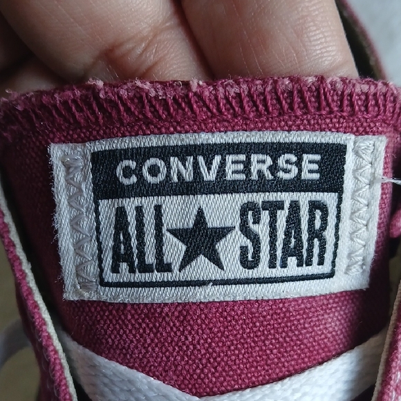 Converse Burgundy Low-Top Sneakers - Picture 2 of 9